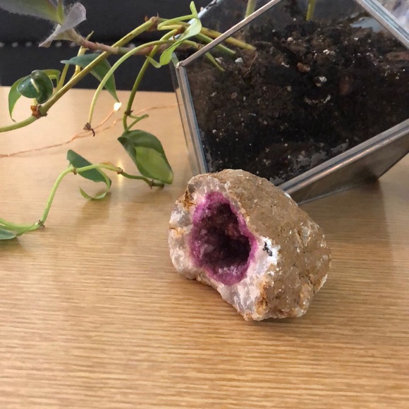 Geode Paperweight - Picture 3 of 4